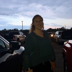 Meet your Posher, Moira